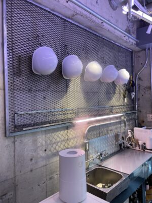 アパレルショップ「WANSIE」モルタル什器で魅せる空間演出