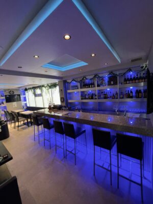 BAR CYAN 新装工事が完了