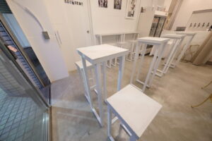 渋谷の BEER BAR「cyblume」に家具納品いたしました