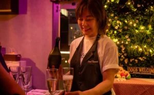 「500％頼んでよかった」中目黒の韓国酒場女性オーナーが語る、工務店との信頼の空間づくり
