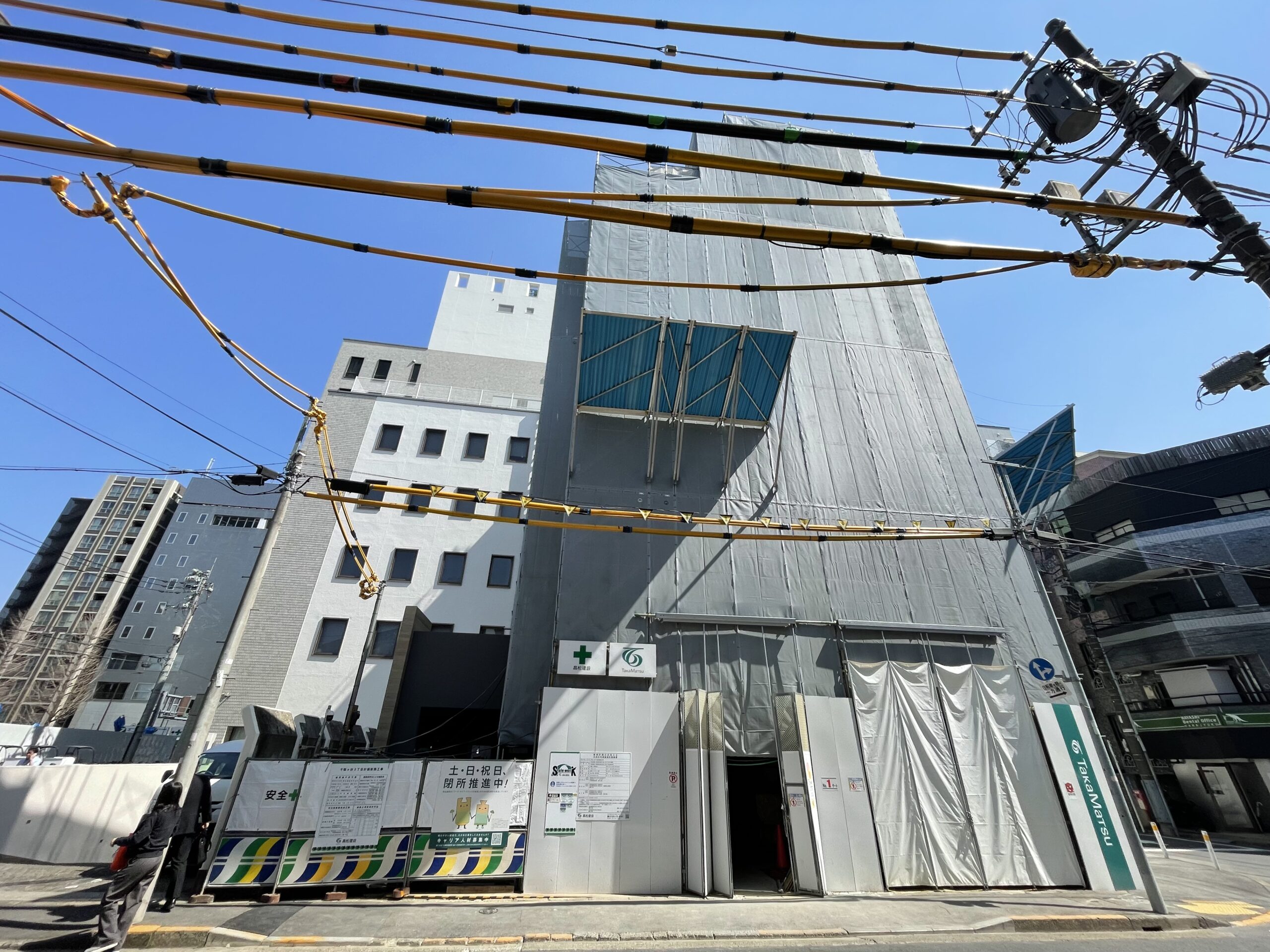 完成前の建物